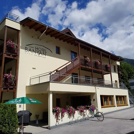 Hotel Banyan
