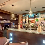 Banyan 호텔