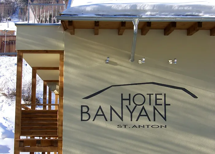 Banyan 4*